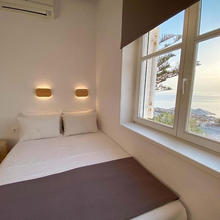 Lyra Seafront Apartment , Paroikia Town Center Exterior photo
